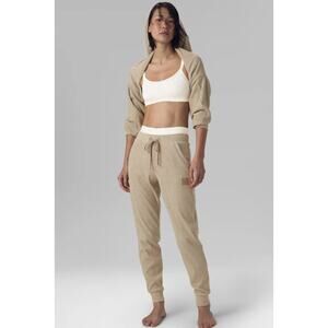 (S) $108 Alo Yoga Muse Sweatpants In Gravel Heather